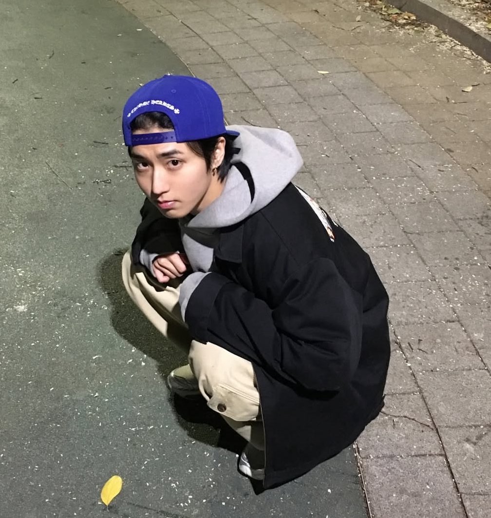 why is a grown ass man cute like this…