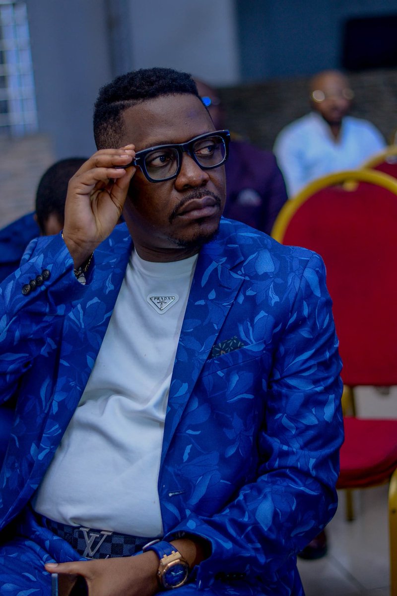 YvesBuya1's tweet image. #RDC Pétillant anniversaire à moi-même ! 
Thanks God&apos;s..