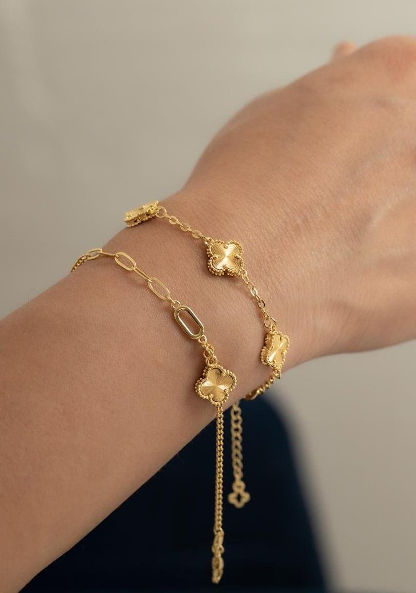 Marie Peace tweet media