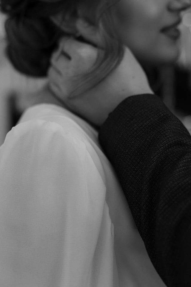 ودي أضيع بين يديك عقب البعاد
ضيعة اللي ما عيّن عاقلٍ ينصحه ..!!♥️‘ 

 #تصويري