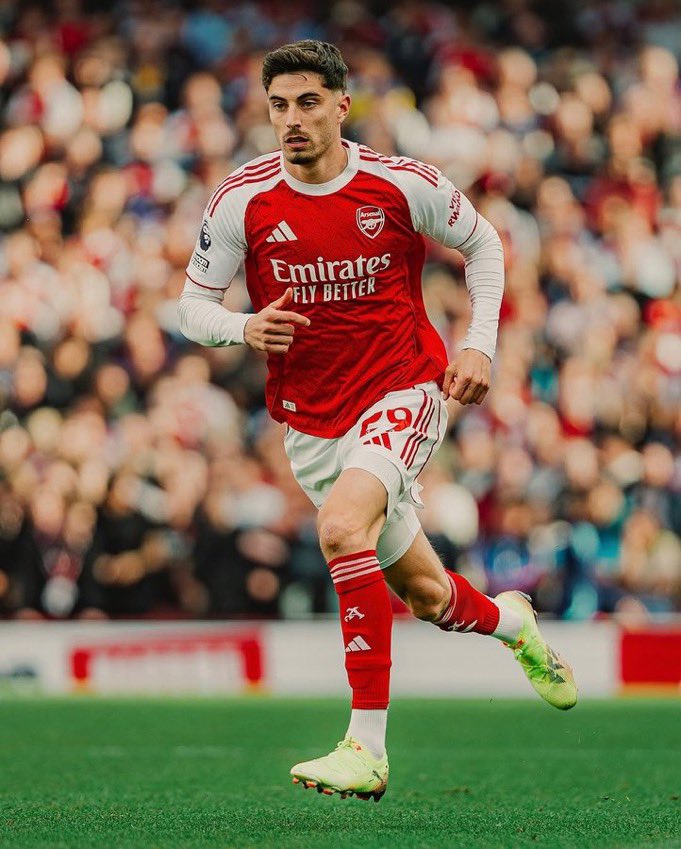 Signed for Arsenal for 65m and became almost their highest paid player and since then has done nothing 

A flop nobody talks about cuz he's not a Chelsea player