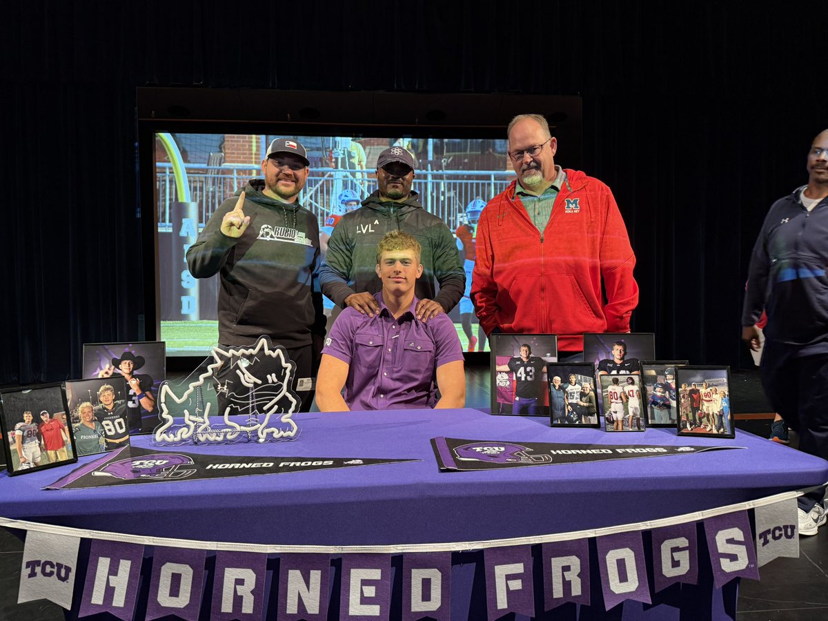 Chris Roberson tweet media