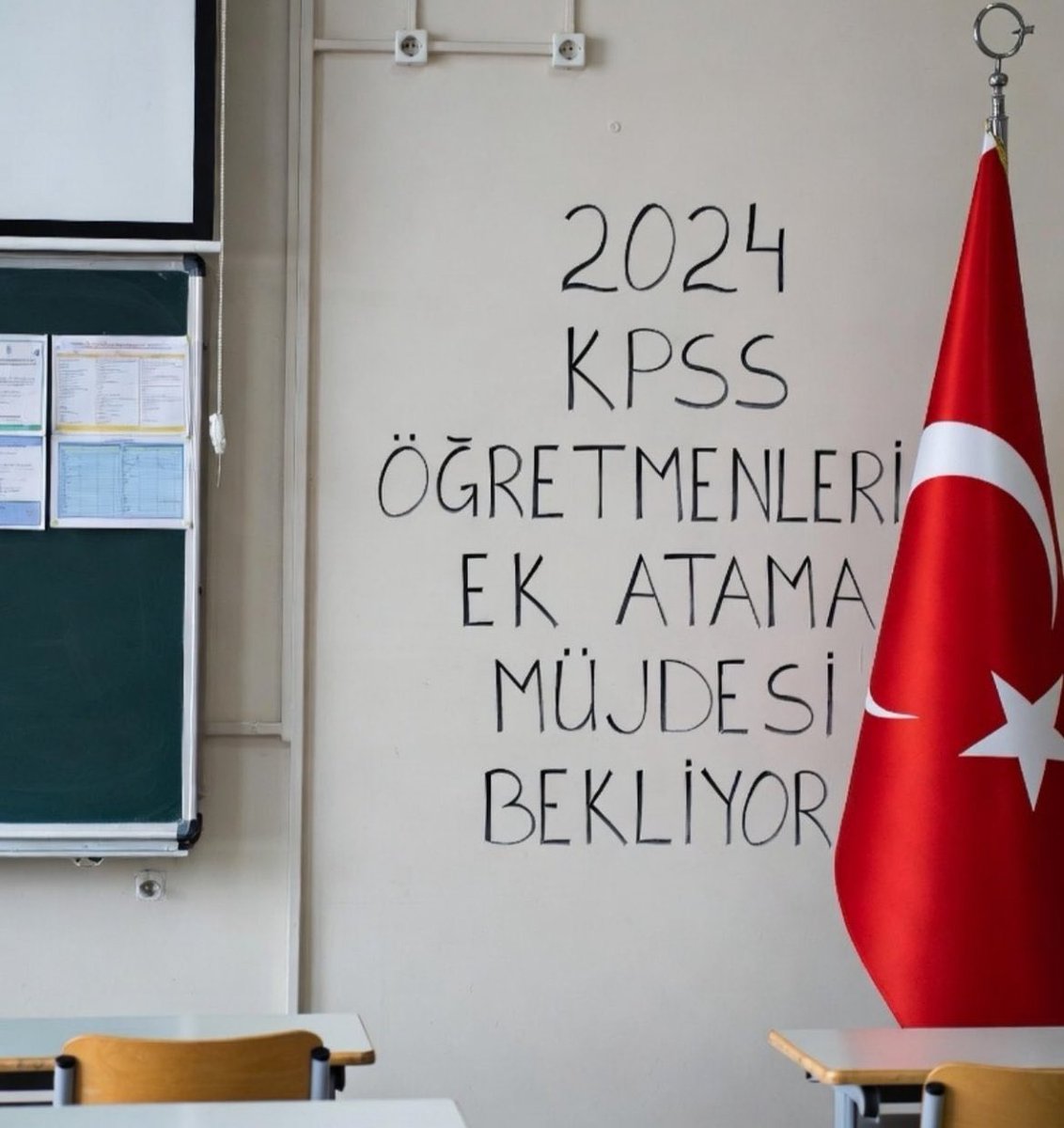 Bu memleketin öğretmenleri, ücretli öğretmen olarak mesleğini icra etmek değil, atanmış öğretmenler olarak görevlerini yerine getirmek istiyorlar. Seslerini duyun!

 #SonKPSSÖğretmene25BinAtama