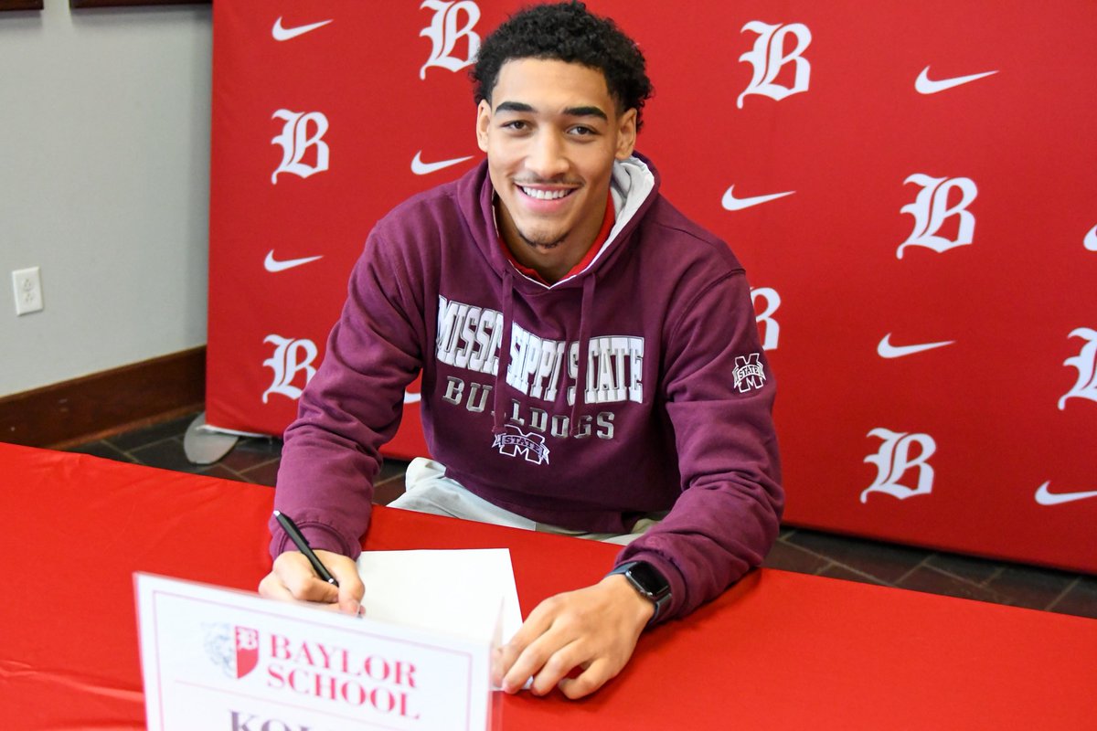 RaiderRecap's tweet image. Congratulations to Kolby Barrett, who officially signed today to continue his football career at Mississippi State University!

A dynamic athlete with elite versatility, Kolby has been a spark for the Red Raiders—making big plays look routine and raising the standard every single…