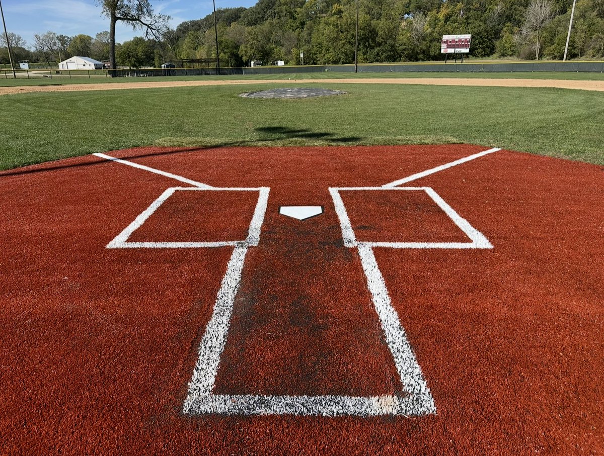 _GroundedTurf's tweet photo. It's been a while since we've shared an update. The season kept us moving nonstop! Here’s a look at some of the projects we tackled these past few months. We’ll be sharing full recaps and breakdowns over the winter once things slow down a bit. 
https://t.co/8UFWyfPpf9 https://t.co/2MGEY4VolE