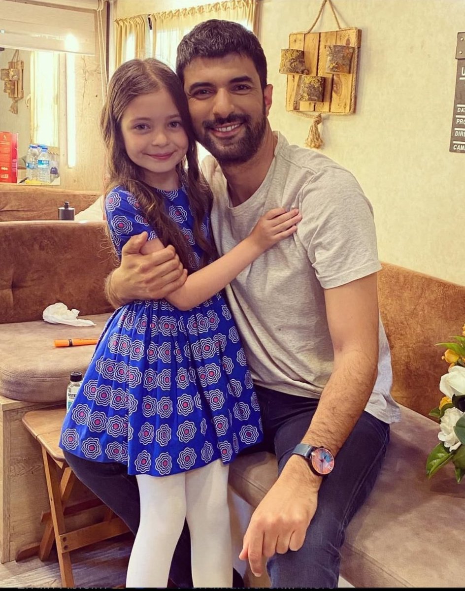 Kesinlikle bir kizimiz olmali 🤪

#EnginAkyürek