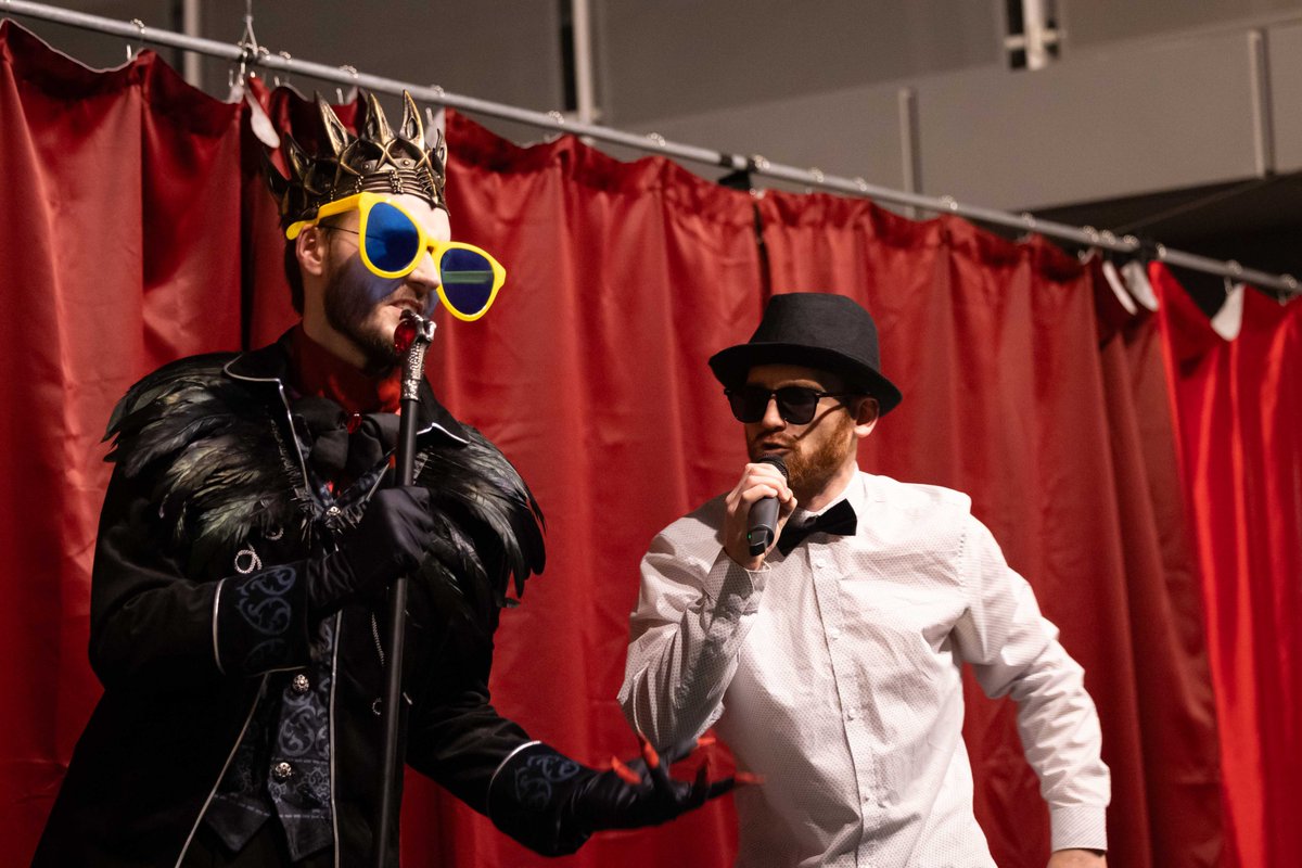 RAF_Cosford's tweet image. The last week of Nov, saw the panto club and volunteers perform the annual panto for our stn pers, trainees and families.

With 3 sold out performances within the No 1 Radio School, each night delivered a more spectacular show than the last of; "Camelot: The Panto".

#pantomime