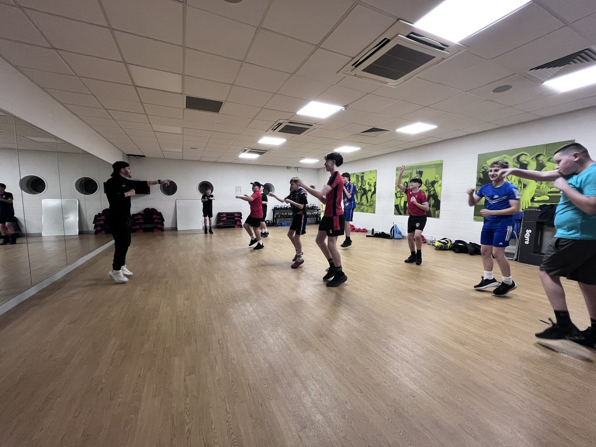<a href="/bkbbareknuckle/">BKB Bare Knuckle Boxing</a> fighter Ash ‘Bash’ Williams is looking after our U13’s for a PT session this evening.