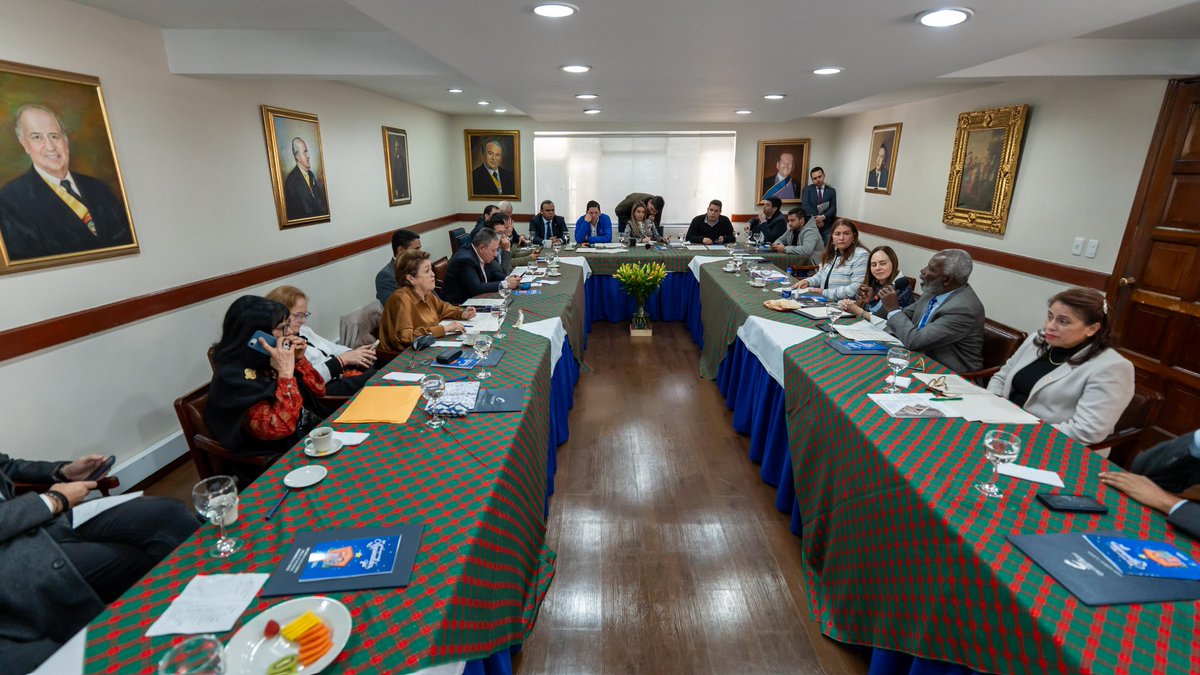 #DirectorioNacional Avanzamos en la aprobación de las listas del Partido al Senado y Cámara de Representantes con las cuales defenderemos las banderas del Conservatismo en todo el país.