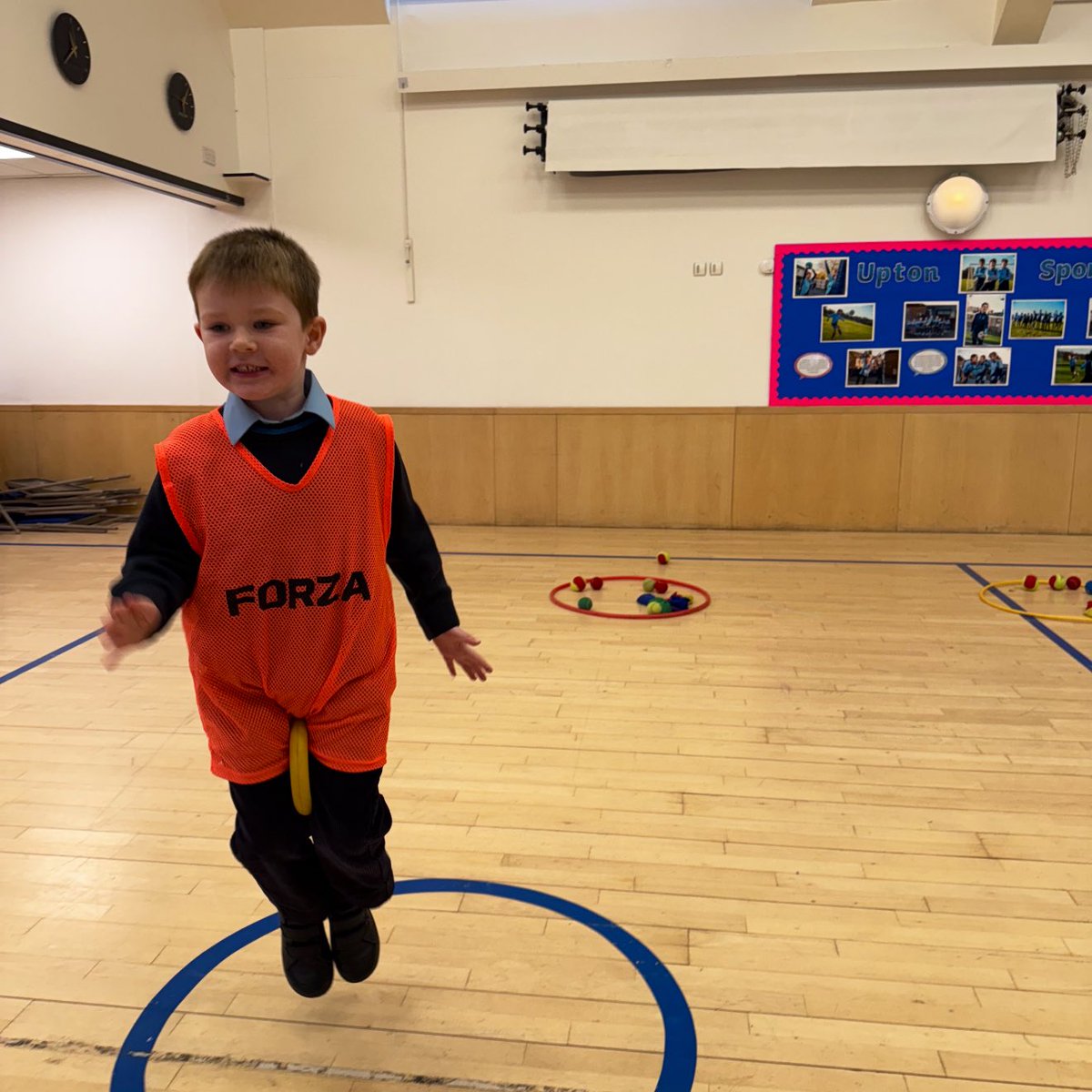 UptonHead's tweet photo. Fun, smiles and endless imagination for @UptonTransition this week! 🌟 From PE challenges and brilliant teamwork with @UptonSports to wonderful moments of play with our older pupils in #UptonPrep 🏃‍♂️🎉✨ @UptonHouseSch #UptonJourney https://t.co/wdZqXmLTOW