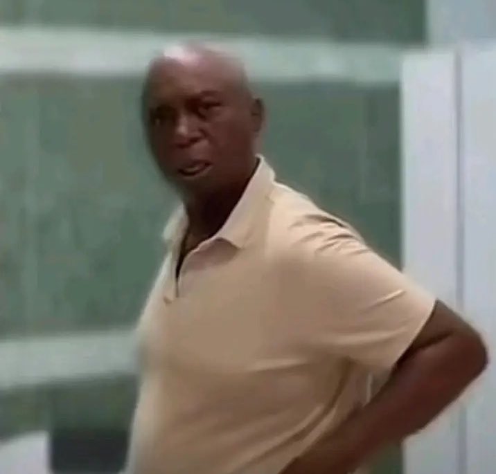 TheDamiForeign's tweet image. You Dey find Christmas gift, na you dem born for Bethlehem?