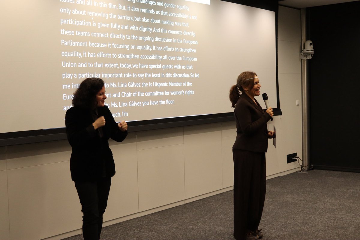 Socialistas_PE's tweet photo. ‘Sorda’ da voz a los que no la tienen.
En la #DisabilityWeek del Parlamento Europeo, esta película nos recuerda que la accesibilidad va sobre derechos, autonomía, dignidad y equidad.
🗣️@linagalvezmunoz con @luxaward. https://t.co/DHhb4rDmUf