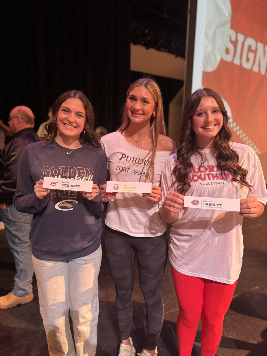 Mentor Volleyball tweet media