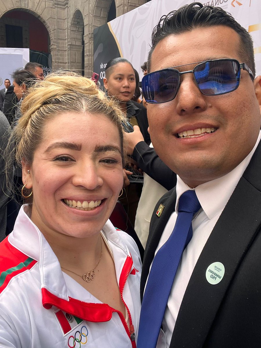 Aremi Fuentes tweet media