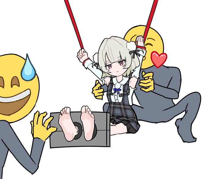 お返事まだカナ ういチャンの足ってどんな匂いカナ(笑) ういチャンの足裏くすぐりたいナ… ブロック悲しいナァ… 今からくすぐりにいくヨ 今ういチャンちの前だヨ ういチャンち良い匂いだナァ(笑) リビングの扉開けるからネ やっと会えたネ雨衣ち