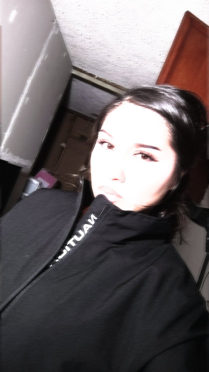 EmmaEE191's tweet photo. ❤️‍🔥😍 https://t.co/E5uamPxxwQ