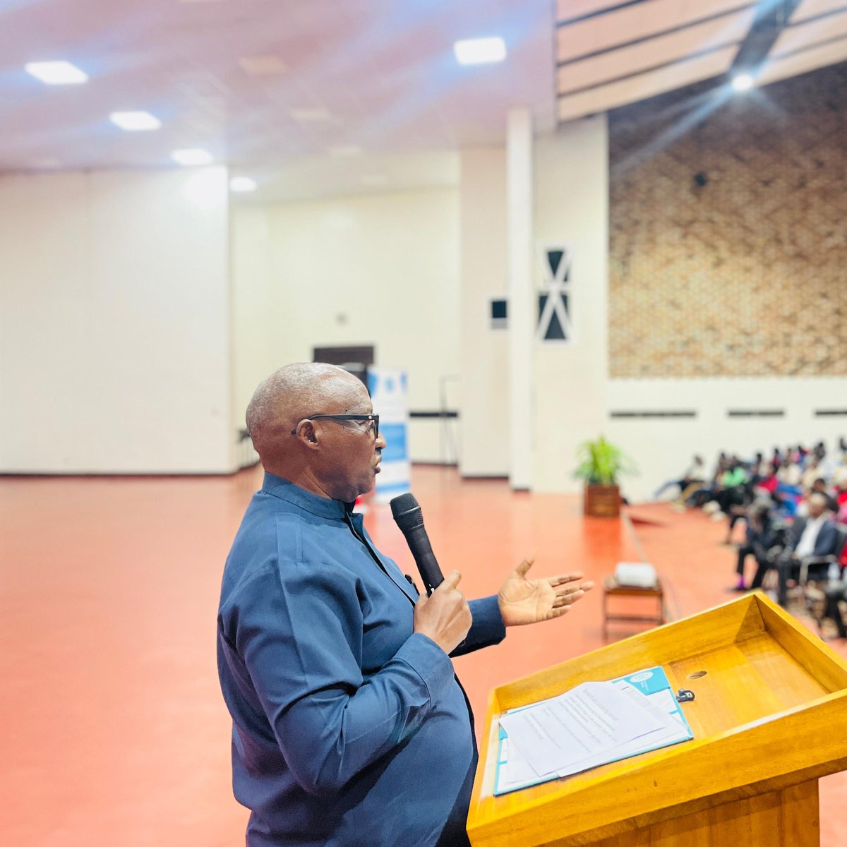 UrsuHuye's tweet photo. Today, PAM UR Huye Chapter celebrated 58 graduates from the PAM Leadership Development Course (Cohort 3). @HonPMusoni delivered an inspiring keynote, and graduates shared how the program transformed their leadership skills. A proud milestone building Rwanda’s next generation.🇷🇼 https://t.co/wv0dzkC3Nx