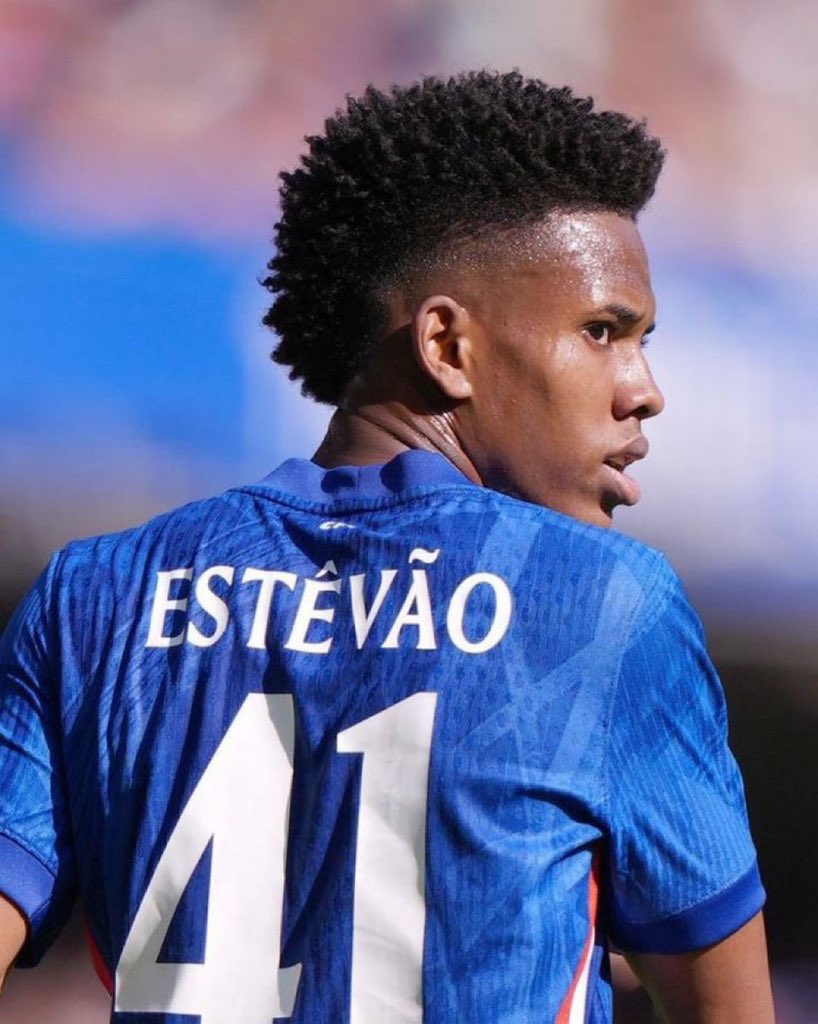 mub_cfc's tweet photo. 🚨Breaking!

Estêvão Willian STARTS tonight against Leeds! 🇧🇷🔵 https://t.co/oZ9Q7bCRsw