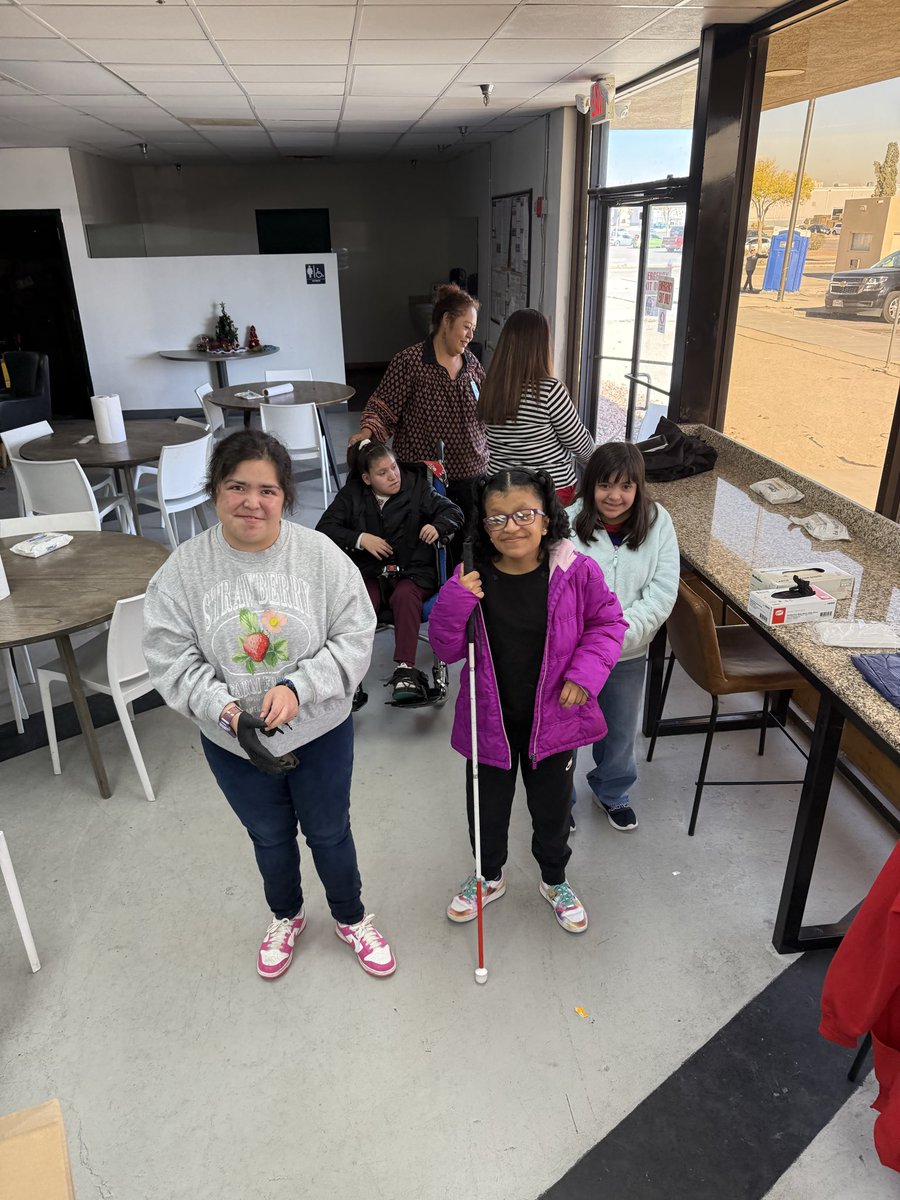CoachBeaven's tweet photo. @A_Solis_EDHS @EDAztecs_HS we had another great vocational training at the Food Pantry. Students developed teamwork skills, sorting, counting &amp; pack items. Aztec FLS students Great Job! #ALLin https://t.co/ovvgf1Nn1y