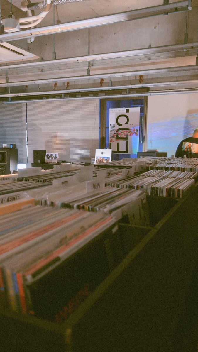 sci1ecta's tweet image. 🏷⸒⸒
▫B3 物理学科
▫英検準１級 / TOEIC 960
▫R5年度理学部成績優秀者

𓂃🖊
▫音楽音響 / 表象文化論

🏳️ ͗ ͗
▫大学院試

#勉強垢 #勉強垢さんと繋がりたい 

専門知と芸術を接続させて、音響設計のキャリアを目指してます！仲良くしてください✨️