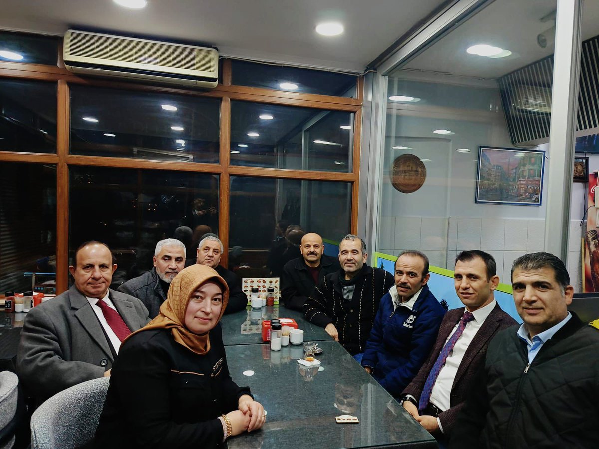 Haftalık olağan mahalle toplantımızı, İlçe Başkanımız Sn. <a href="/Fatih__Bildik/">Fatih BİLDİK 🇹🇷</a>’in koordinesinde; Yönetim Kurulu Üyelerimiz <a href="/HanlSelahattin/">Selahattin Hanlı</a> ve <a href="/MGokalp18628/">Mehmet Gökalp</a> ’in katılımlarıyla gerçekleştirdik. Hayırlara vesile olsun