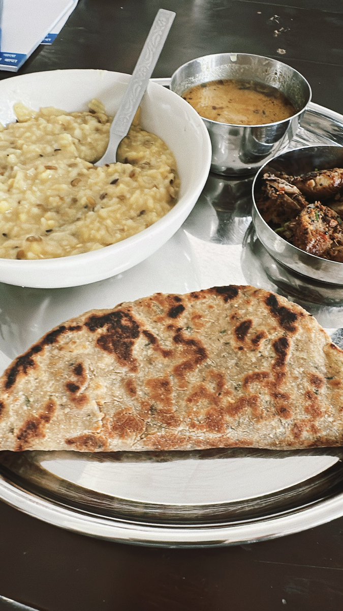 maikitto_43's tweet photo. インド🇮🇳の家庭でナンはみない。
毎日食べるのはチャパティ🫓 https://t.co/7clUuOfqXX