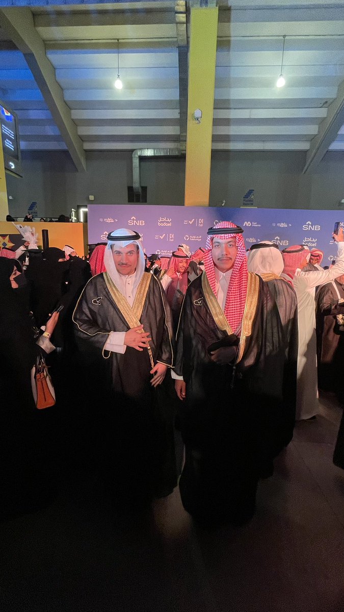 ahmadb996's tweet image. من حفل تخرج زملائنا اول دفعة في البورد السعودي للعلاج العضلي الهيكلي في العلاج الطبيعي 🤩🤍

الف مبروك لزملائنا 🤩
فيصل عدنان
عبدالمجيد العتيبي 
موسى جبلي 

وعقبالنا باذن الله 🤍
@saudiMSK