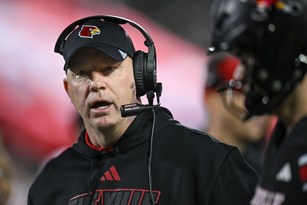 Sources: Louisville football coach Jeff Brohm has communicated to his bosses that he’s not exploring any other jobs and is committed to Louisville.