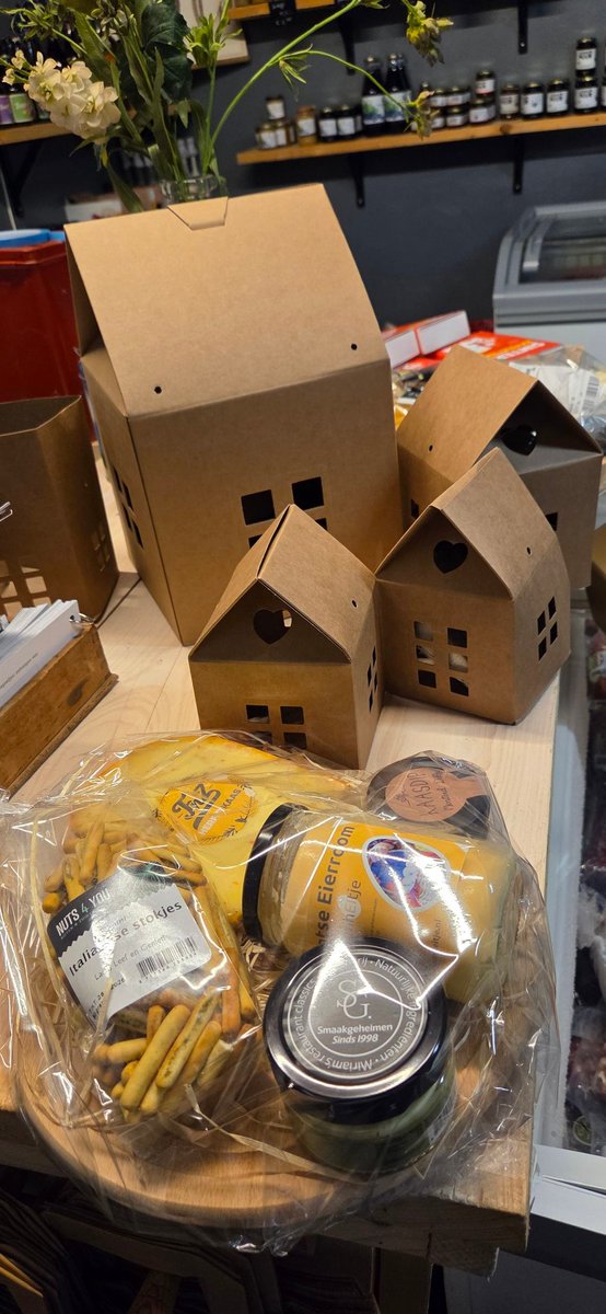 Naast ontvangen is het altijd leuk om wat te geven..

We hebben ondertussen al heel wat pakketten mogen inpakken ❤️

Decembermaand