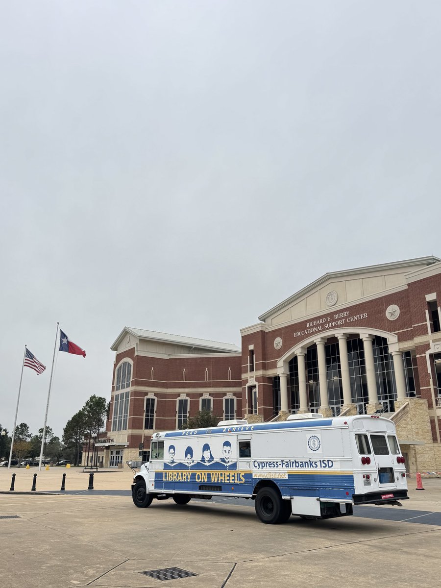 ATranLPC's tweet image. @CyFairLibraries Mobile Library on Wheels is here @BerryCenter 🎉 Join us today at the Mental Health &amp;amp; Wellness Fair!