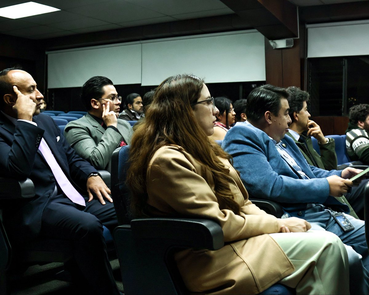 Red de Investigación Jurídica y Crítica tweet media