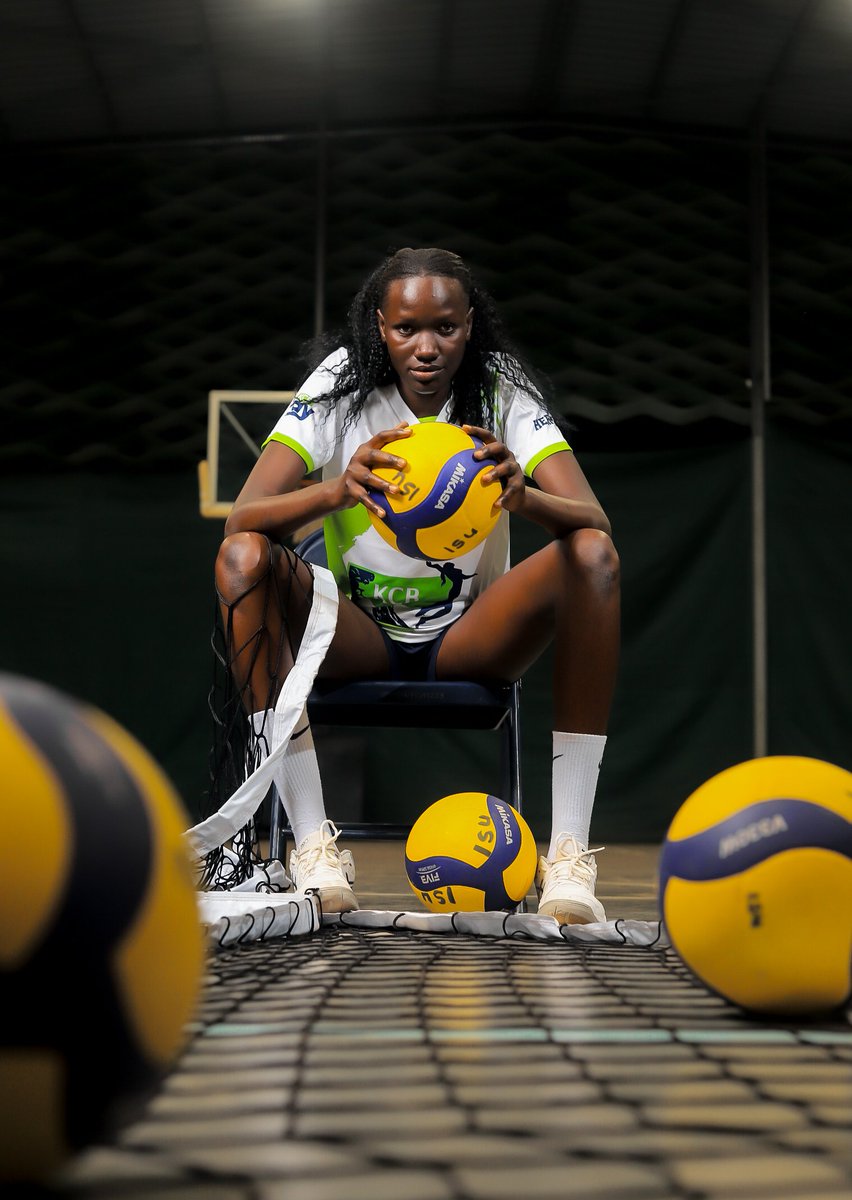 KCBNkumbavc's tweet photo. @AgutiAlpha meaning business in our new home kit. @kcbbankug https://t.co/EzIIMYoZl0
