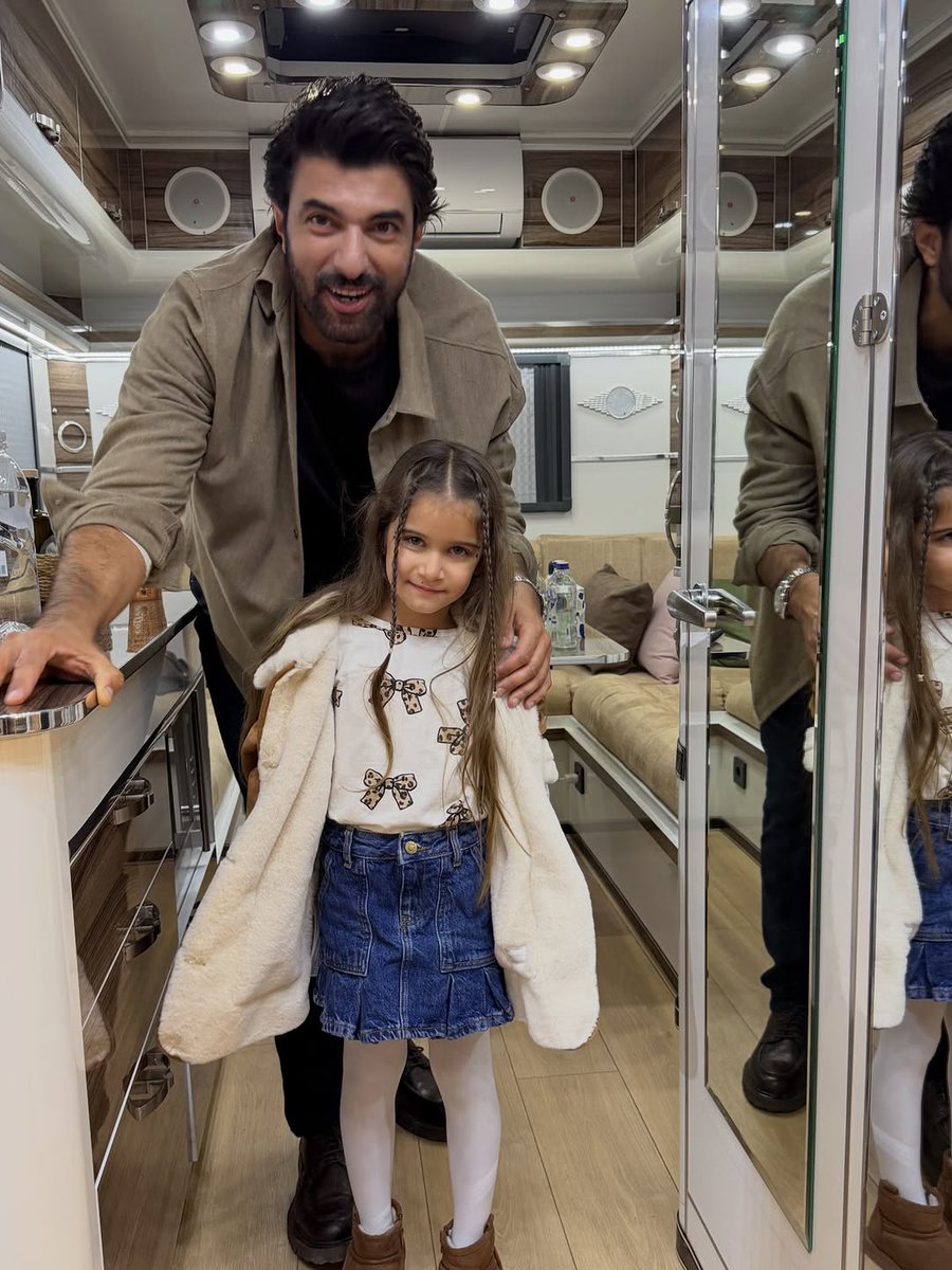 #EnginAkyürek
<a href="/marina_palaci/">Gloria Palacios</a> <a href="/SoulNav1/">Quetzy Nava 🇲🇽</a>
<a href="/80M2018/">❤🌸Màŕwà💙🌺🌹</a>
<a href="/karcav1/">KarolEA 🦋</a> <a href="/Patry1015/">Patry1015🇦🇷 🕊♥️Paz Sin Rollos♥️Series Turcas🫶</a>
<a href="/PilyAkyurekOzci/">Pily Akyürek De Özçivit / #BereketliTopraklar 🇲🇽</a> <a href="/NereaG11/">Nerea G 🇪🇸/ #BereketliTopraklar Atemporal 📕</a>
<a href="/DearKerim/">Laura</a> <a href="/MVictoriaFigue1/">M Victoria Figueroa. Kaçiş 🎈</a> 
<a href="/marthar290766/">Martha/Akyürek🇲🇽🇹🇷🇰🇷</a> <a href="/zulemadifrances/">Zulema 🇦🇷</a>
 <a href="/celiarv7207/">Célia Regina Vieira</a> <a href="/prenseslara/">🧚‍♀️ Esra Demir</a> <a href="/enbualba/">@enbualba</a> <a href="/enginlovers20/">Safaa.Sy</a> <a href="/umut7ena/">𝕿𝖔𝕿𝖎🌹🌸🌷💐</a> <a href="/WorldwideEa/">EA.Worldwide Fans</a> <a href="/RosEA40/">Tamy||EAF//OsMer 🫠</a> <a href="/ranoooosho/">𝑅𝒶𝓃𝑜𝑜𝓈𝒽</a>  <a href="/rosatur7/">Rosa Tur 🌹🕊🌿💜🍉</a> <a href="/zillena/">Zina Helena</a> <a href="/LupeRu2/">Lupe AdımFarah 🇪🇦 Kaçış 🇪🇦 YolunAçıkOlsun🇪🇦</a>