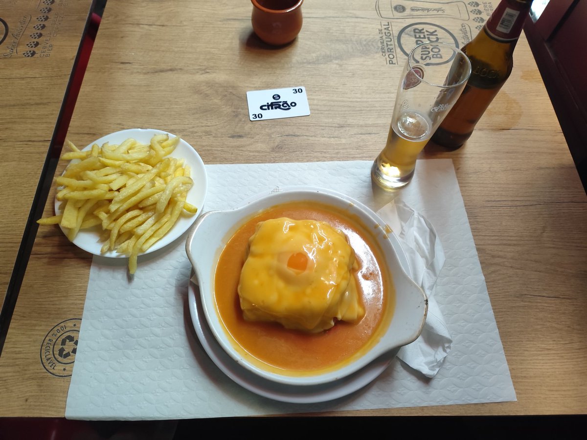 girlmakemedrink's tweet photo. never kill yourself foda-se #merecida https://t.co/z2he7fiDUE