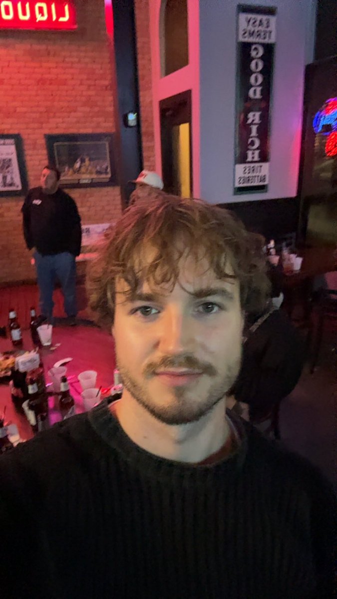 griiiiiiff's tweet photo. 21 v now . https://t.co/ymY0N2PhNF