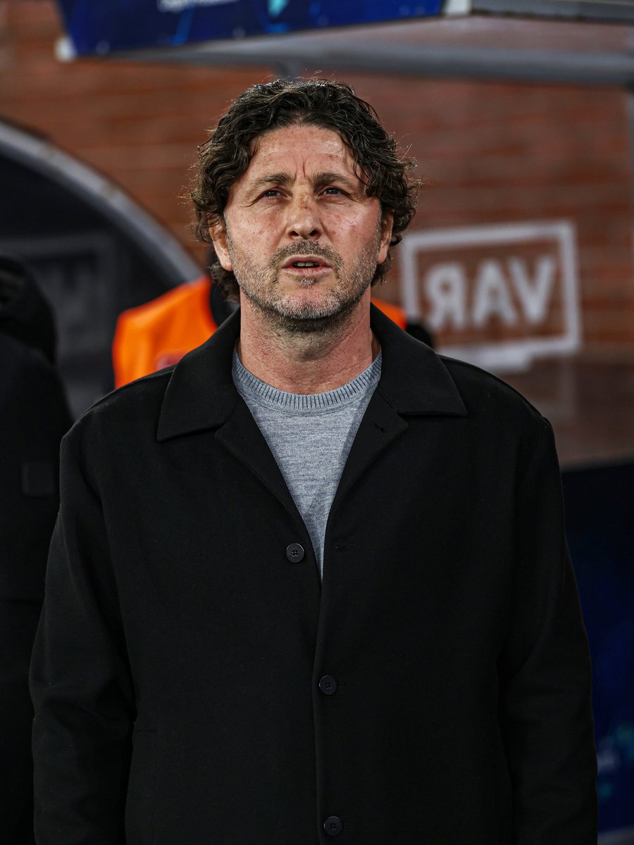 Bu sezon fırtına gibi #FatihTekke 🌪️

🔸15 Maç 
🔸10 Galibiyet 
🔸4 Beraberlik 
🔸1 Mağlubiyet 

⚽️27 Atılan gol, 12 yenilen gol 
🧤7 Gol yemeden tamamlanan maç

📌 Ligde liderin 2 puan gerisinde 
📌 Kupa’da gruplarda 
📌 Süper Kupa’da yarı final