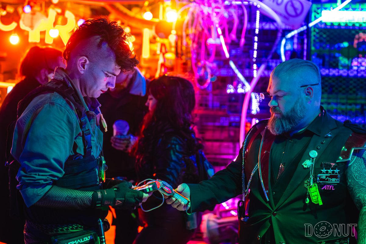 NeotropolisHQ's tweet image. Come live the future of immersion! #Neotropolis returns to the California Mojave Desert April 29th-May 3rd, 2026.

Prices go up December 15th. Remember, when you get a ticket to one of our events, you're supporting a small business!

📷 Donut / B. Glazer
neotropolis.com