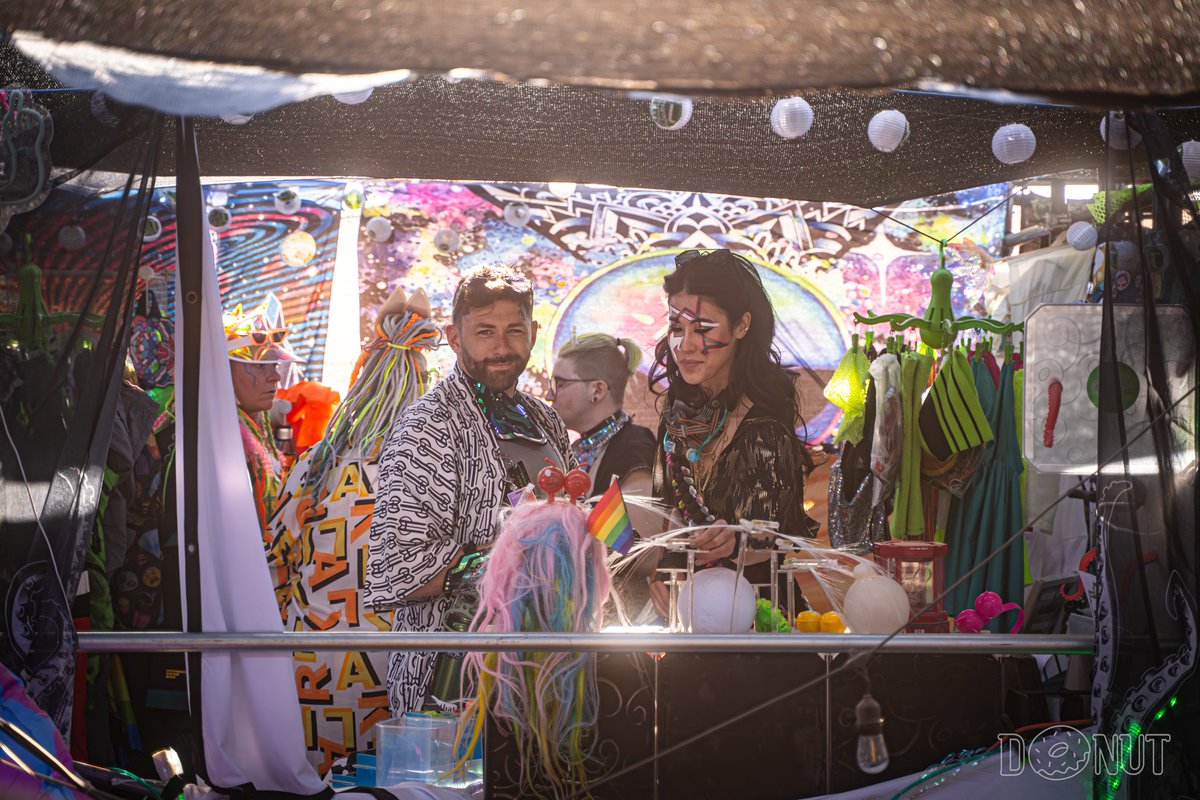 NeotropolisHQ's tweet image. Come live the future of immersion! #Neotropolis returns to the California Mojave Desert April 29th-May 3rd, 2026.

Prices go up December 15th. Remember, when you get a ticket to one of our events, you're supporting a small business!

📷 Donut / B. Glazer
neotropolis.com