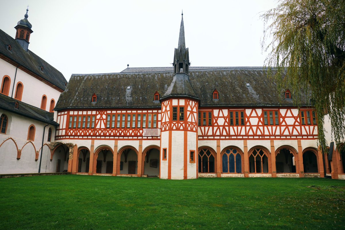 derliebeMichi's tweet photo. Kloster #Eberbach bei Eltville im Rheingau.
https://t.co/lDuavnBR7O
#Mit49EuroUmDieWelt 🤍 8/8 https://t.co/VFn0XTxQFx