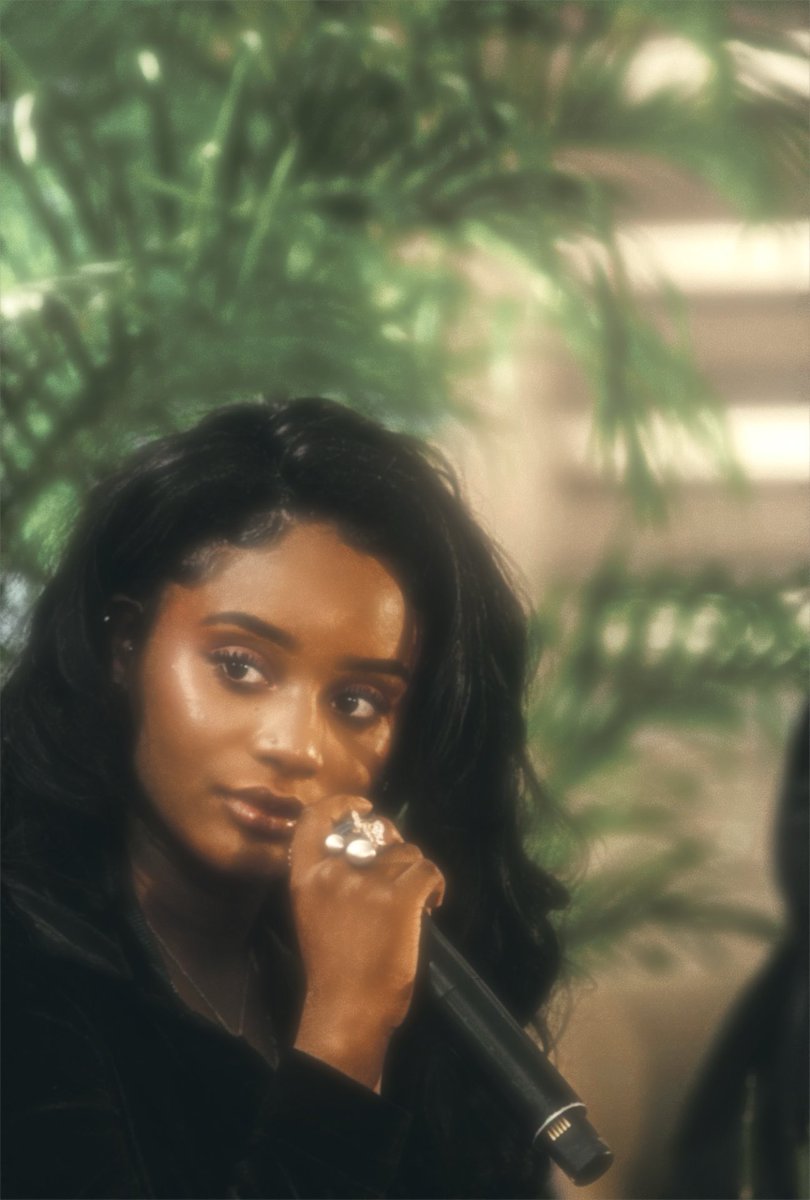 Joshweltt's tweet image. Who’s The top female Afrobeat artist rn?