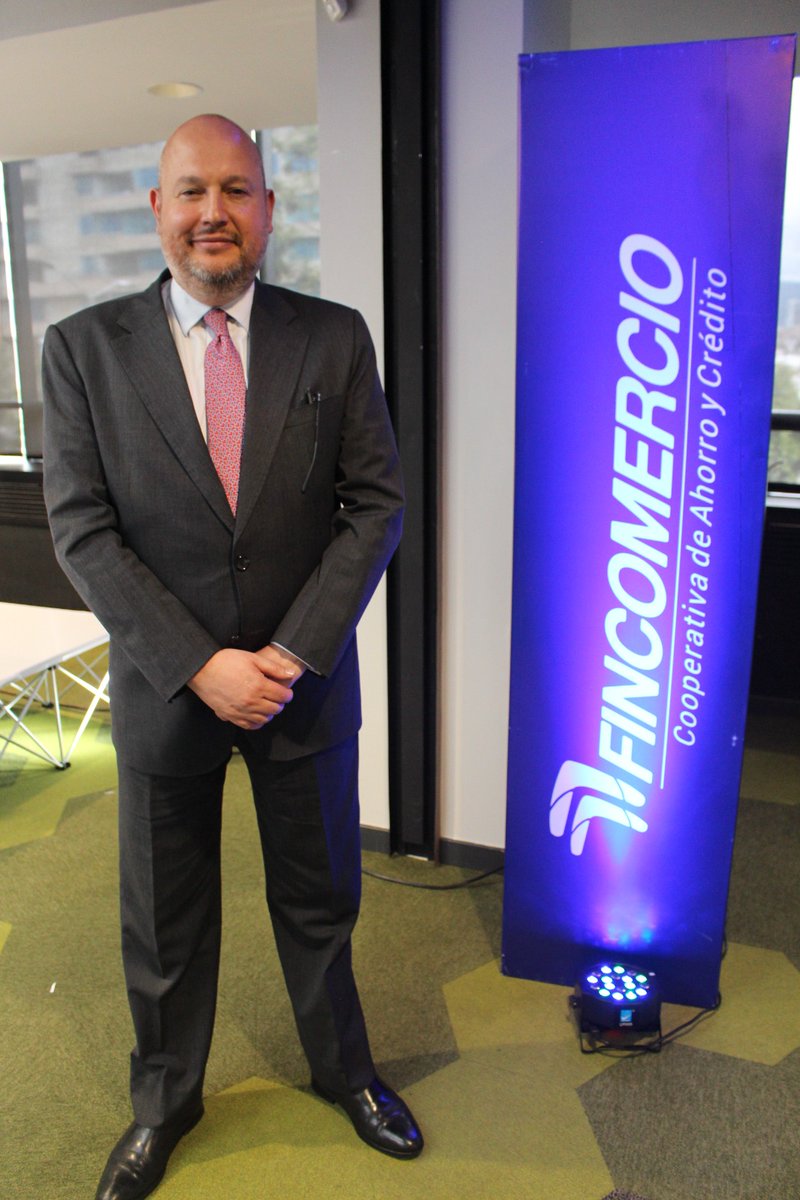 Universidad de América tweet media