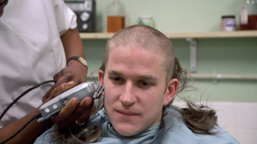 thisthingrules's tweet image. #ThisThingRulesTrivia 💇

The haircutting scene at the beginning of Full Metal Jacket was actually the last scene shot during the making of the movie; all the actors got called in to film it months after production had “wrapped,” and were none too happy to get buzzed once more.