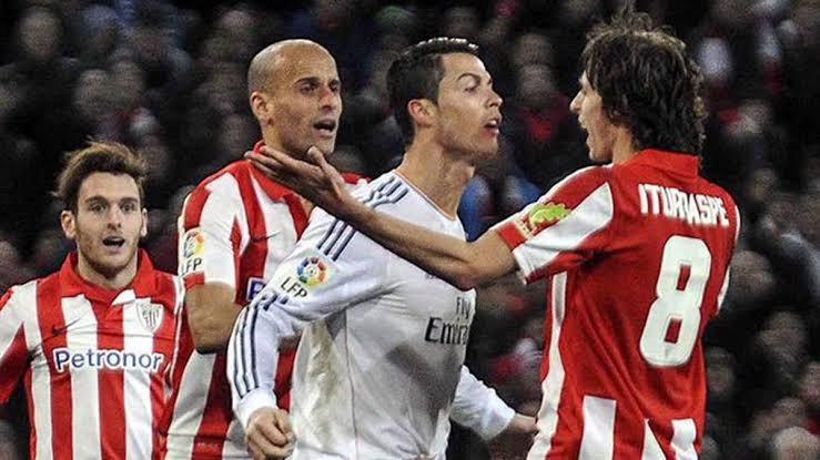 433bilbao's tweet photo. A veces, en vez de tanto amiguismo, toca que defender el honor de tu escudo. https://t.co/olCqHisnyd