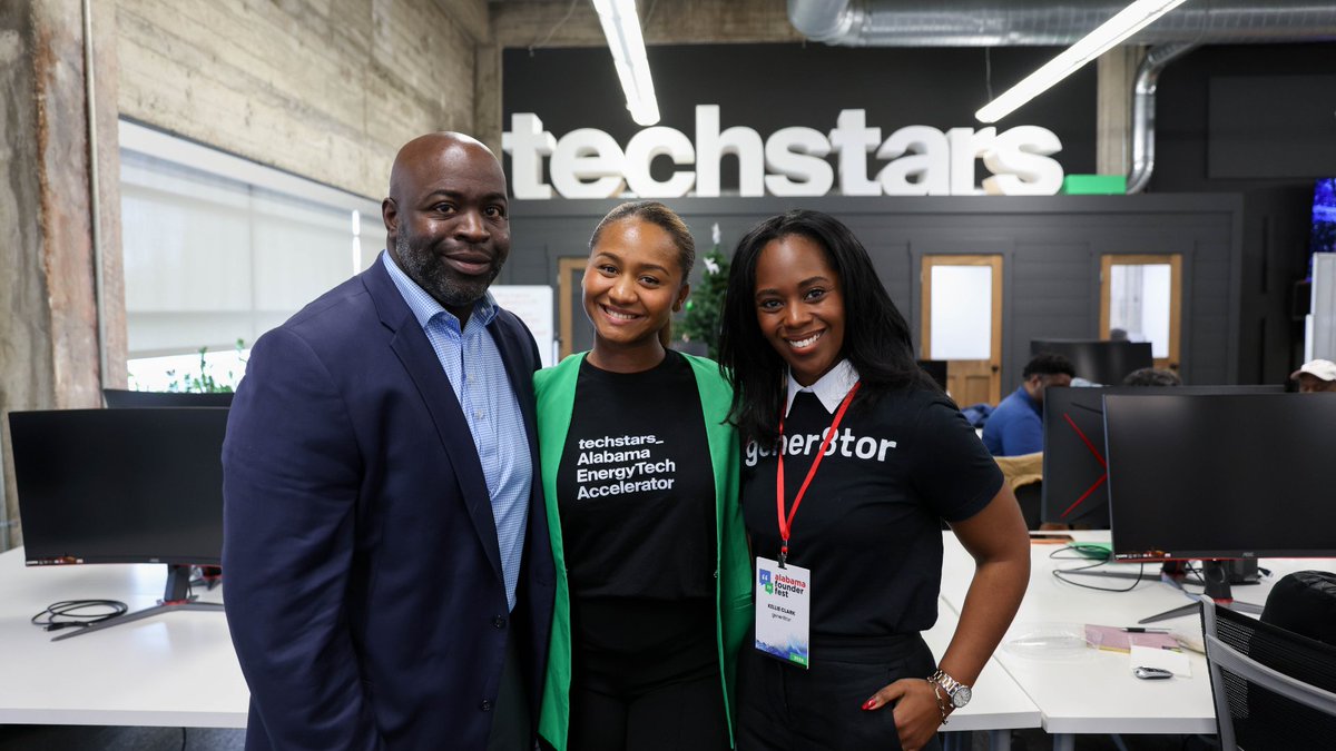 Techstars's tweet image. November highlights from Techstars: 
▪️ 12 new investments
▪️ 11 upcoming Demo Days
▪️ 13 portfolio companies secured funding
▪️ 4 portfolio companies were acquired
▪️ 7+ upcoming Startup Weekend events

🔗 Read the full recap here: tsta.rs/OHlI50XAUq6