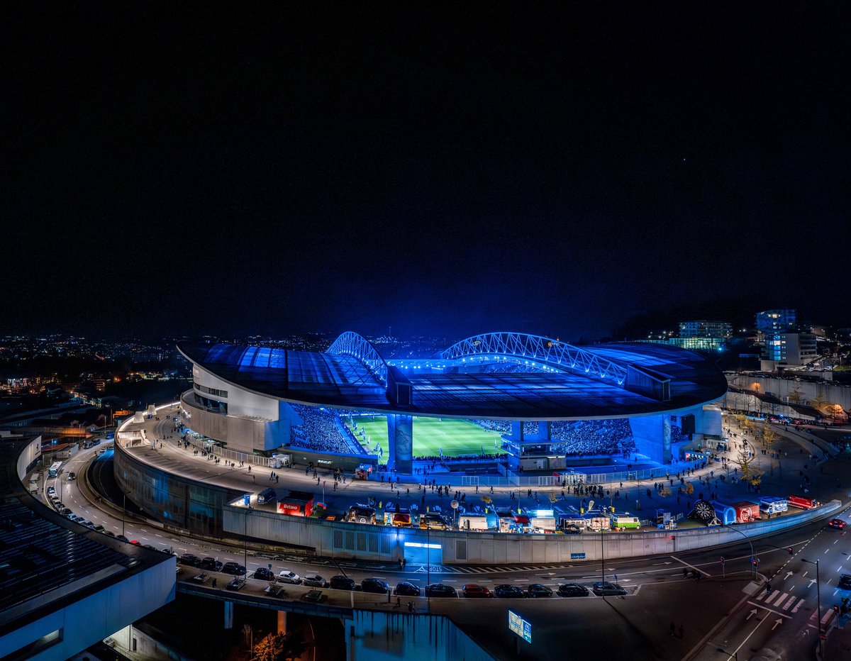 O estádio mais bonito do mundo…💙💫

Obrigado André Villas-Boas.