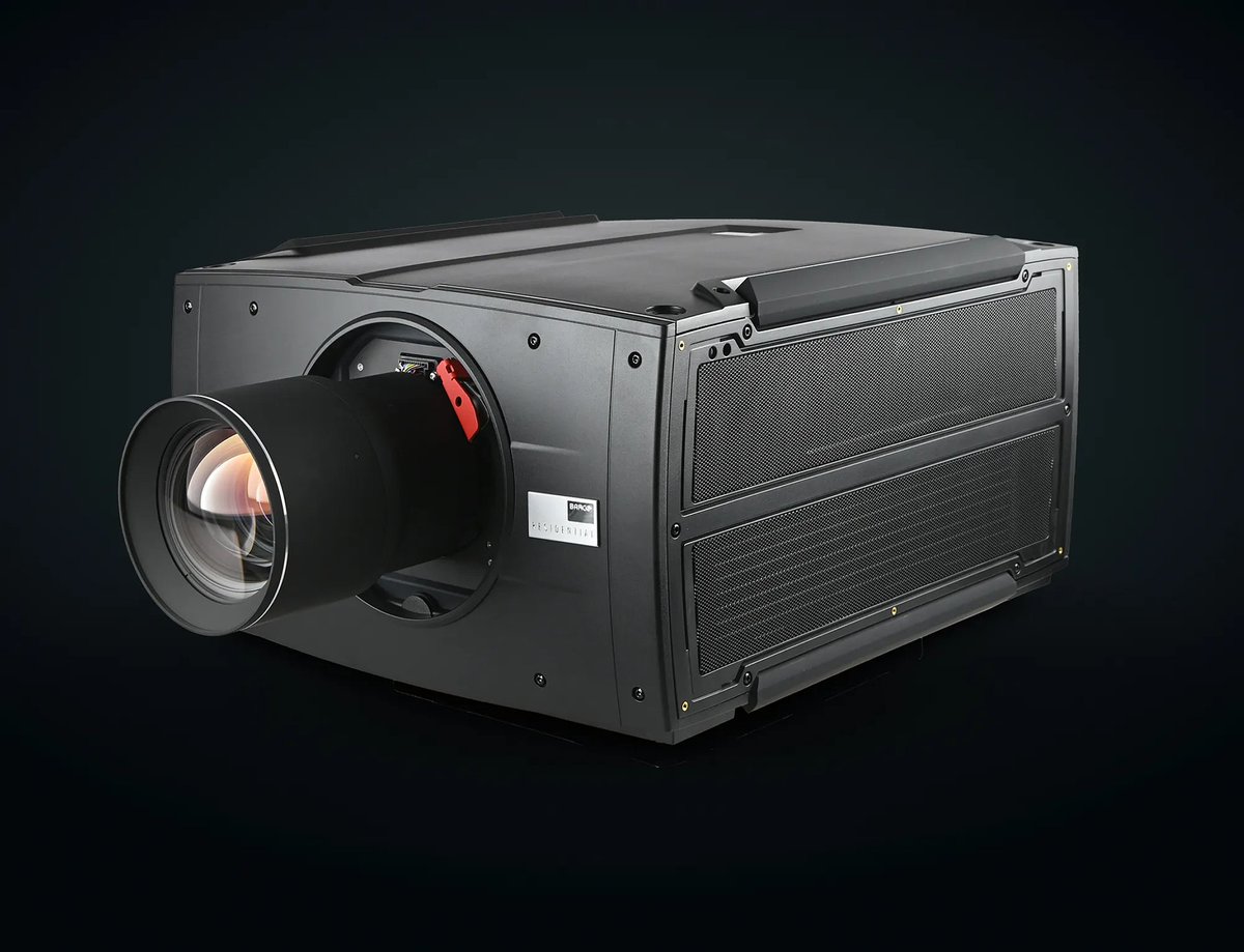 #LATAM: Experimenta los juegos como nunca antes. El #proyector Heimdall de <a href="/Barco_Resi/">Barco Residential</a>, con su resolución nativa 4K y 4000 lúmenes, permite una experiencia de juego mucho más grande e inmersiva, que realza cada detalle.

Para info: sales@intlsales.net
barco.com/en/solutions/c…