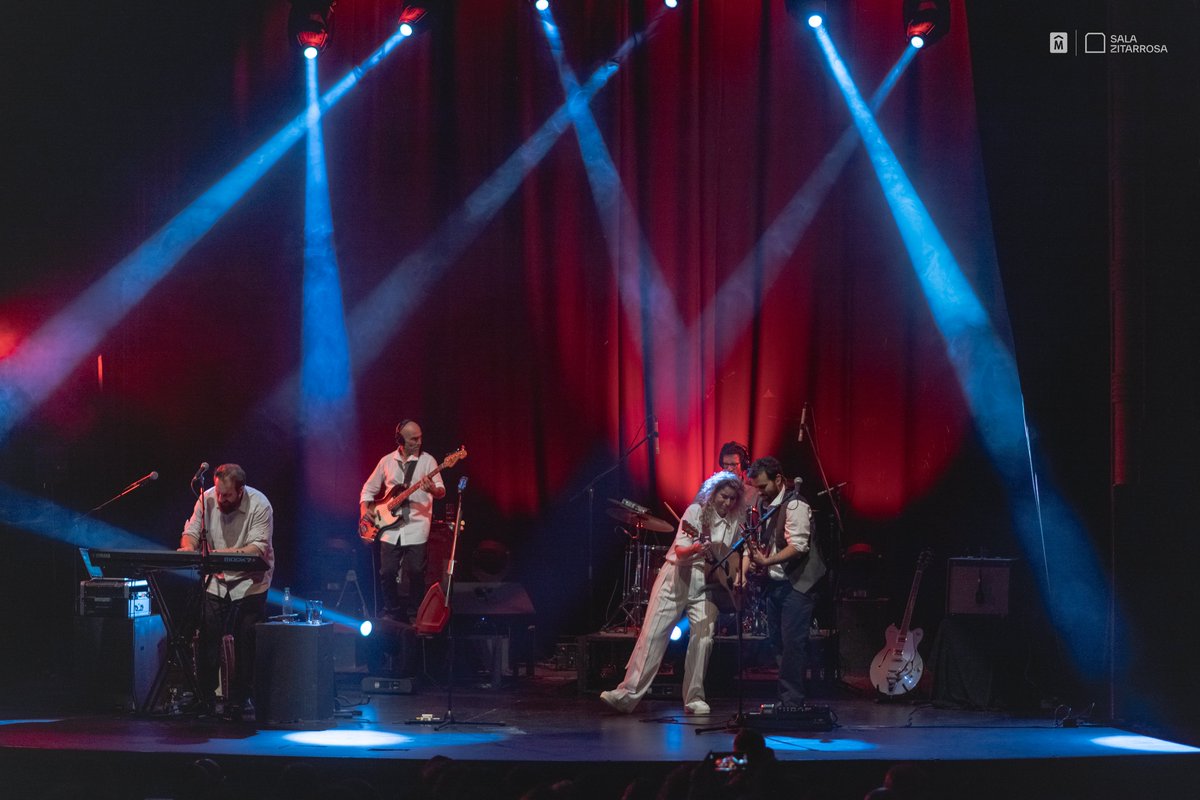 Sala Zitarrosa tweet media