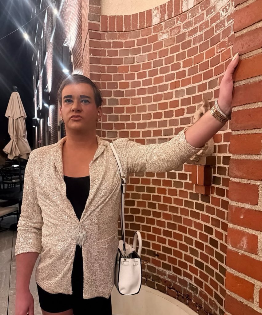 alice eldridge fan account (@artfgt) on Twitter photo 