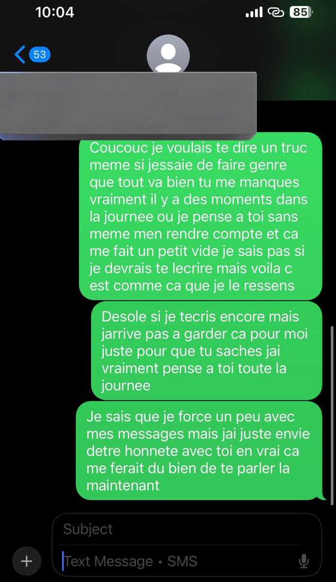 CestAmel216's tweet photo. Wesh, j’ai fait tomber une goutte d’eau sur mon téléphone pendant que je me lavais les mains Ça a commencé à cliquer partout tout seul et ça a envoyé un message à mon ex C’est quoi ce bordel ? https://t.co/peCFWgLmDY
