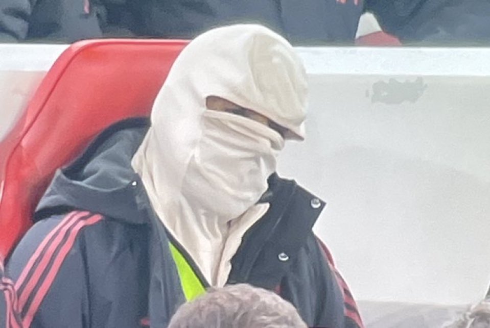 Salah on the bench 👀